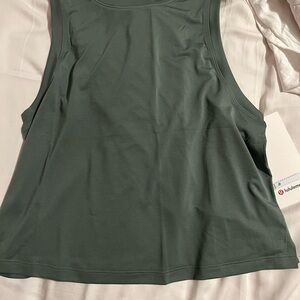 NWT LULULEMON TANK